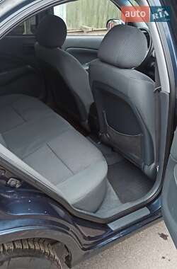 Седан Nissan Almera 2006 в  фото 15 Седан Nissan Almera 2006 в