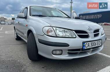 Седан Nissan Almera 2001 в Киеве