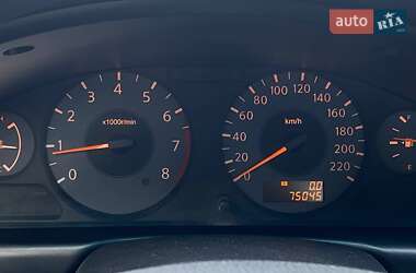 Седан Nissan Almera 2010 в 