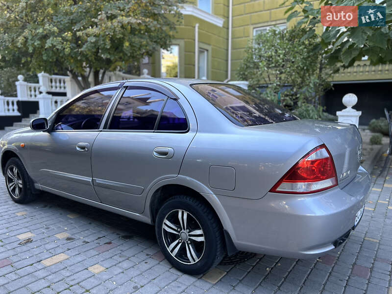 Седан Nissan Almera 2008 в Одессе