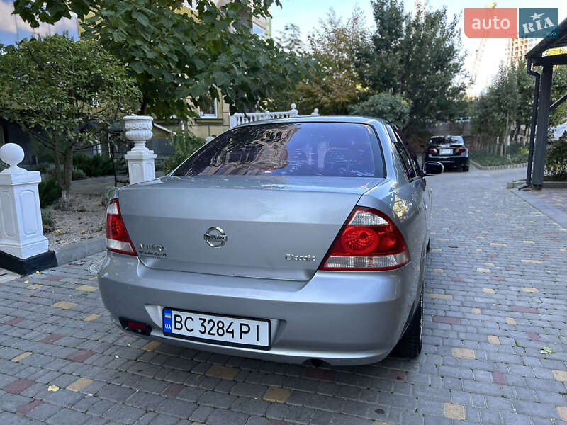 Седан Nissan Almera 2008 в Одессе