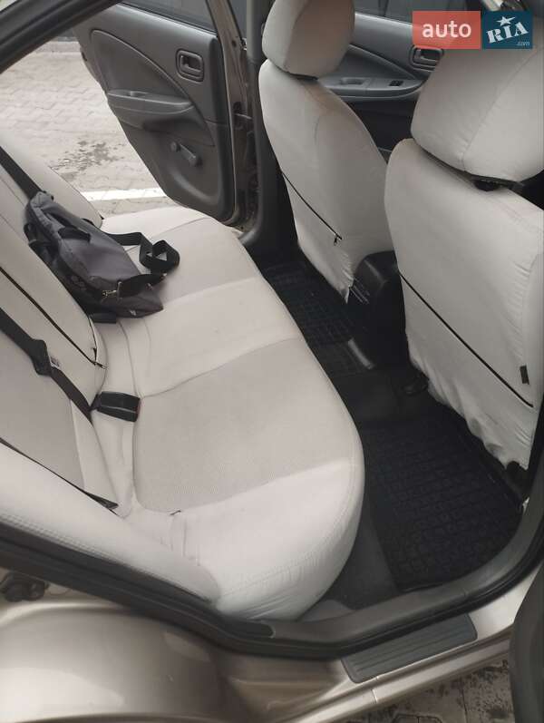 Седан Nissan Almera 2011 в Луцьку фото 17 Седан Nissan Almera 2011 в Луцьку