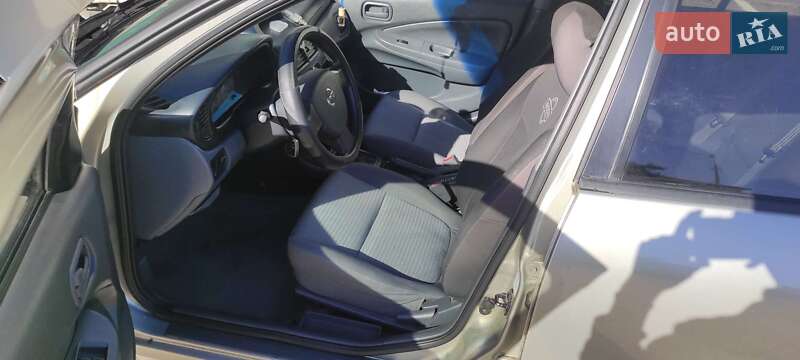 Седан Nissan Almera 2007 в Киеве фото 7 Седан Nissan Almera 2007 в Киеве