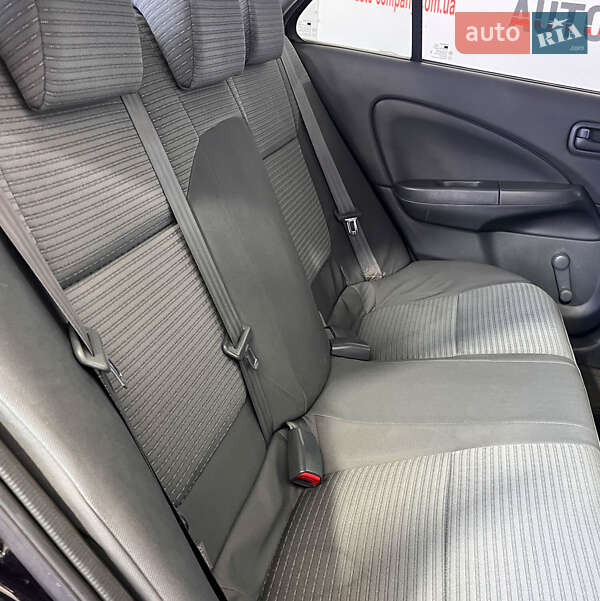 Седан Nissan Almera 2006 в Львове фото 11 Седан Nissan Almera 2006 в Львове