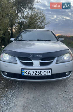 Седан Nissan Almera 2005 в Мукачево