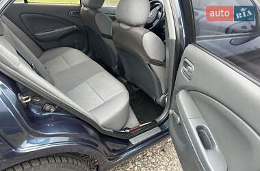 Седан Nissan Almera 2006 в  фото 26 Седан Nissan Almera 2006 в