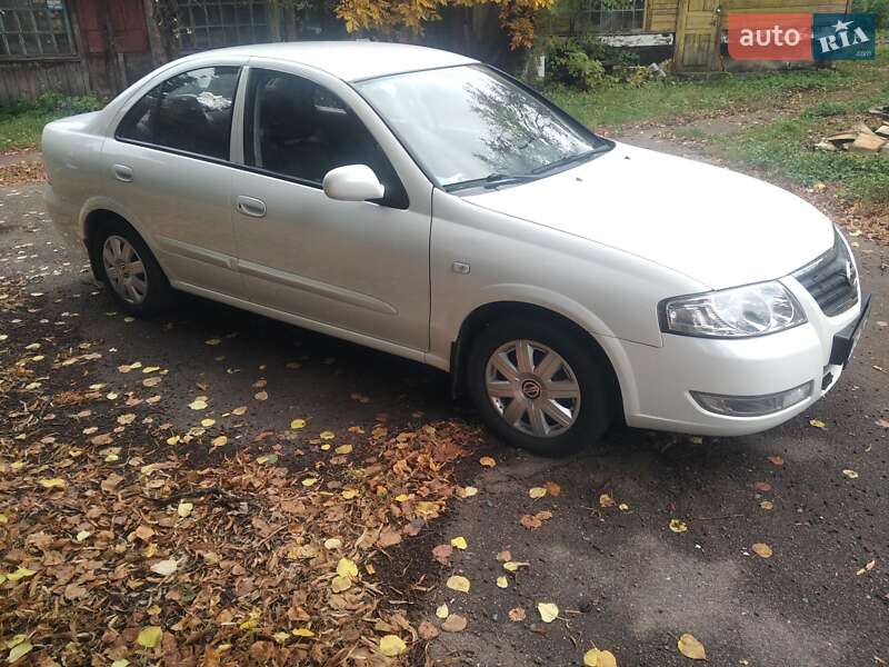 Седан Nissan Almera 2012 в Чернигове фото 11 Седан Nissan Almera 2012 в Чернигове
