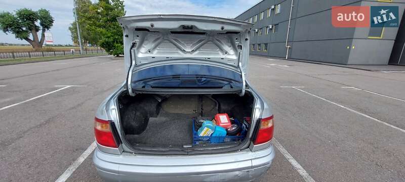 Седан Nissan Almera 2002 в Киеве фото 20 Седан Nissan Almera 2002 в Киеве