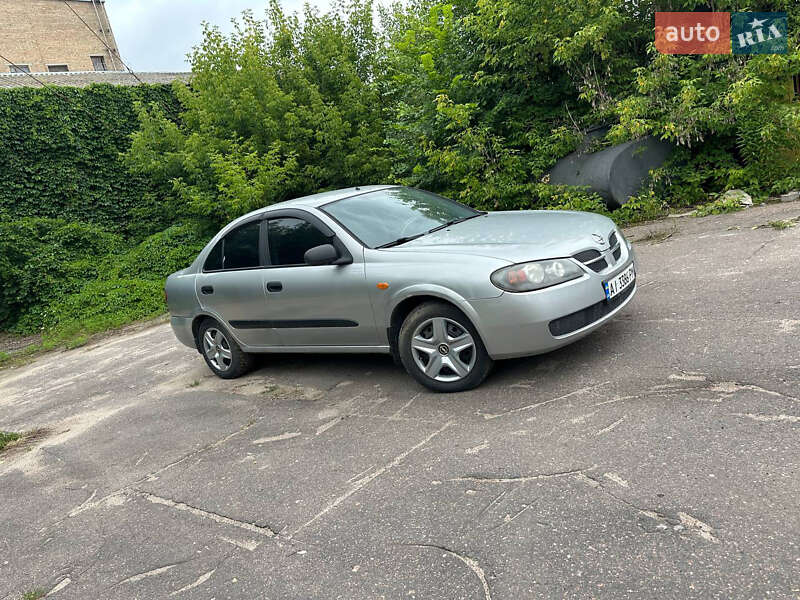 Седан Nissan Almera 2003 в Киеве