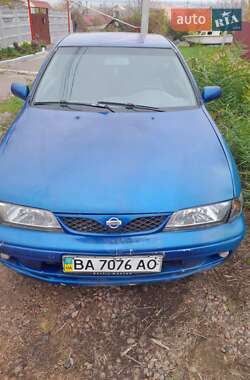Хэтчбек Nissan Almera 1999 в Одессе