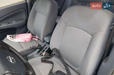 Седан Nissan Almera 2007 в Днепре