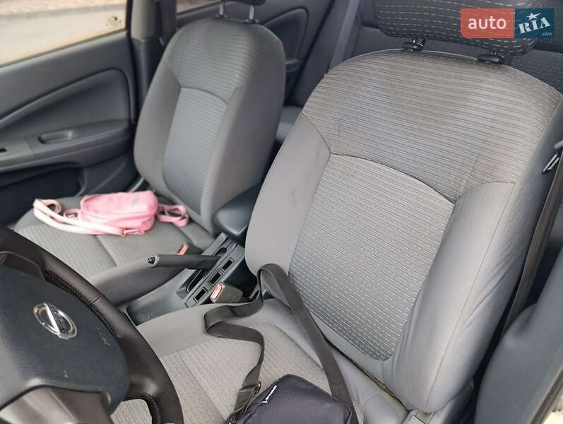 Седан Nissan Almera 2007 в Дніпрі