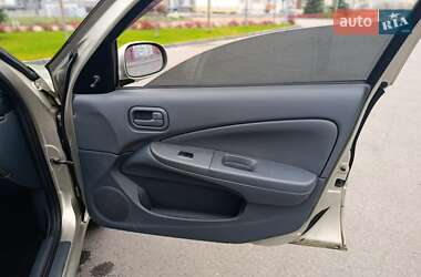 Седан Nissan Almera 2007 в Днепре