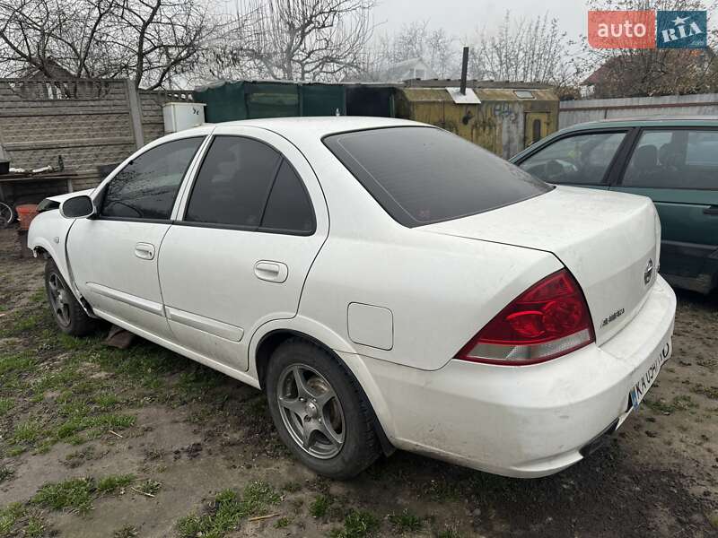 Седан Nissan Almera 2012 в Белогородке