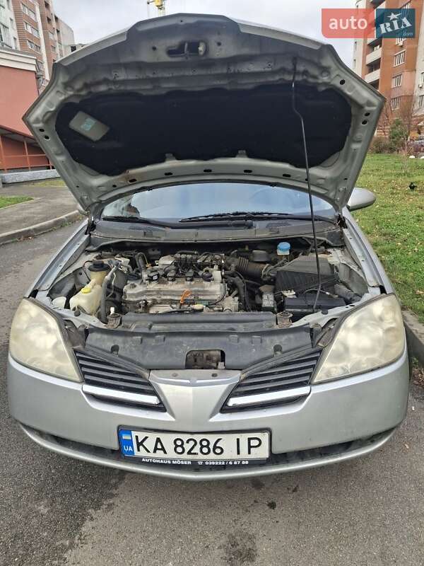 Седан Nissan Almera 2004 в Киеве