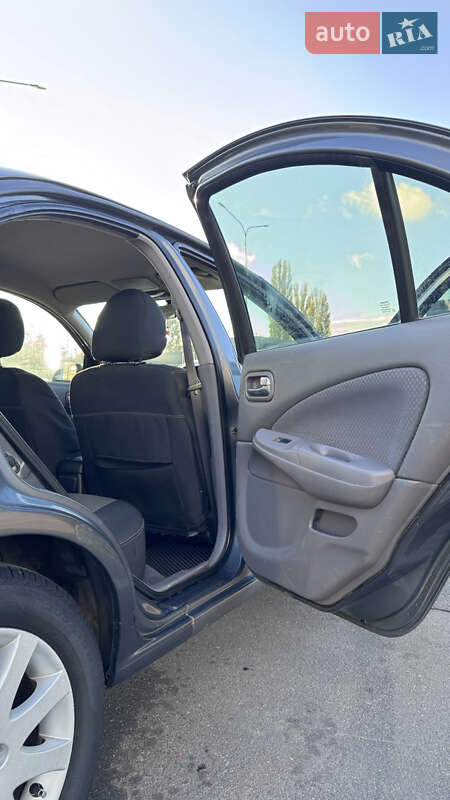 Седан Nissan Almera 2002 в Одесі фото 13 Седан Nissan Almera 2002 в Одесі
