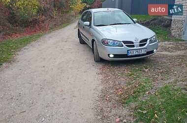 Хетчбек Nissan Almera 2003 в Пушкарівці