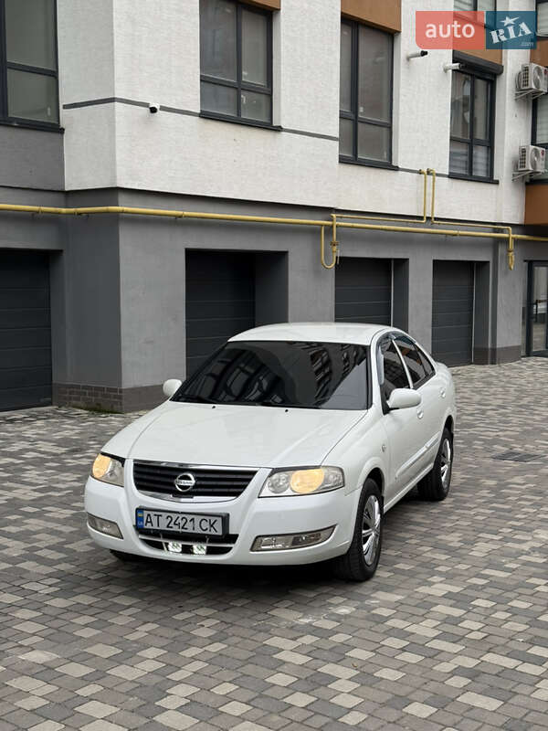 Седан Nissan Almera 2012 в Ивано-Франковске