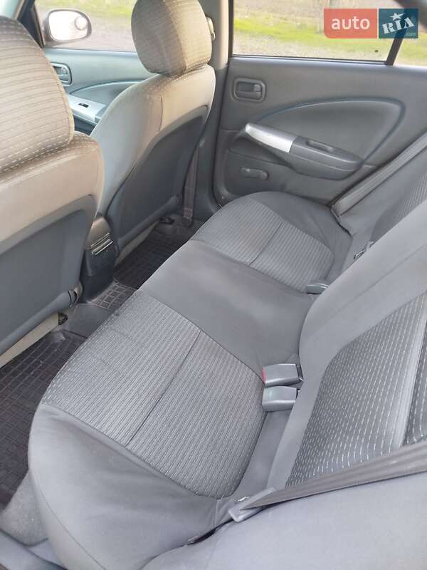 Седан Nissan Almera 2007 в Первомайске