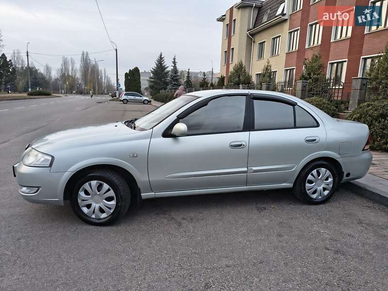 Седан Nissan Almera 2007 в Горишних Плавнях