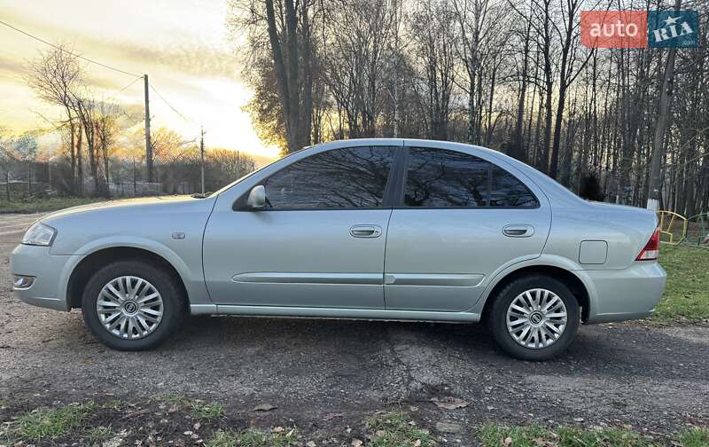 Седан Nissan Almera 2007 в Бахмаче
