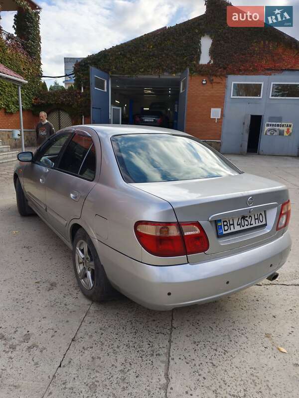 Седан Nissan Almera 2003 в Ананьеве