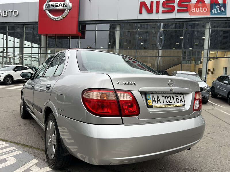 Седан Nissan Almera 2005 в Киеве фото Седан Nissan Almera 2005 в Киеве