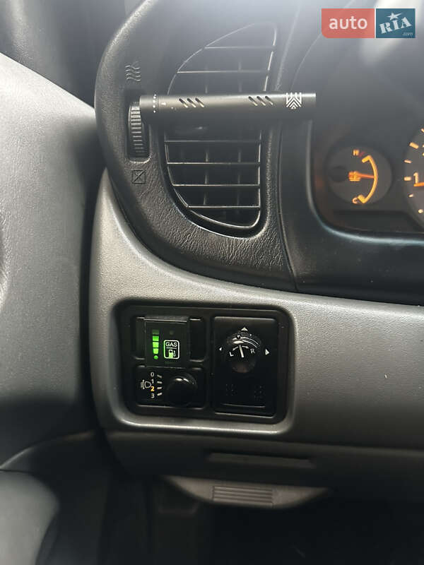 Седан Nissan Almera 2008 в Одессе