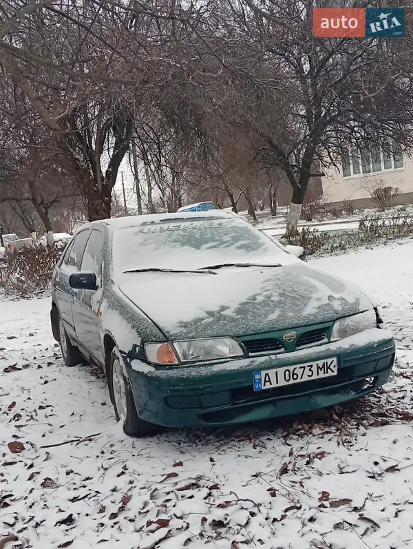 Nissan Almera 1996