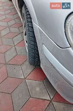 Хэтчбек Nissan Almera 2000 в Николаеве