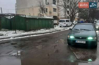 Седан Nissan Almera 1997 в Одессе