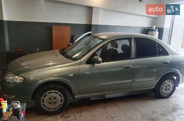 Седан Nissan Almera 2006 в Черновцах