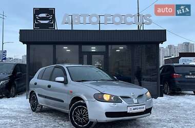 Хэтчбек Nissan Almera 2003 в Киеве