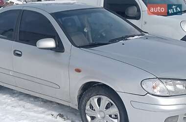 Седан Nissan Almera 2001 в Львові