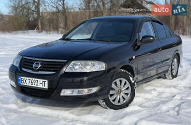 Седан Nissan Almera 2011 в Летичіві