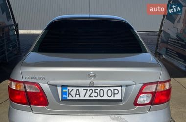 Седан Nissan Almera 2005 в Ужгороде