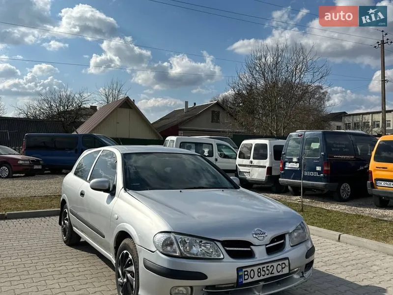 Nissan Almera