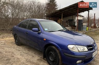 Седан Nissan Almera 2001 в Жовкве