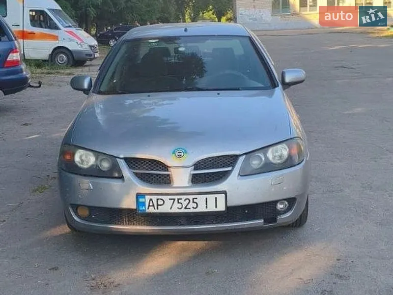 Nissan Almera 2004
