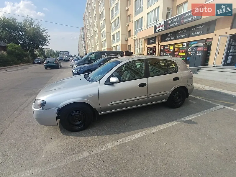 Nissan Almera 2005