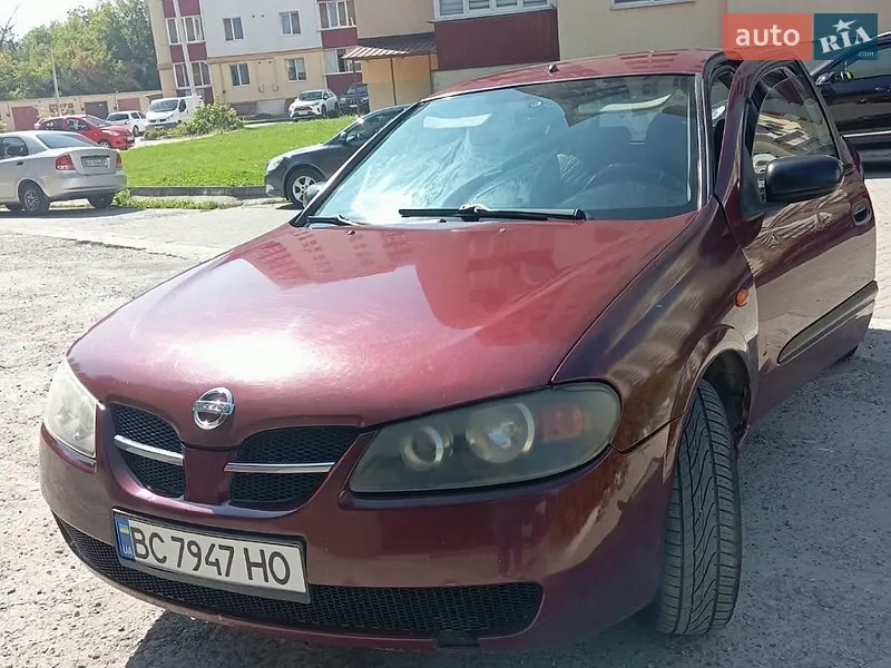Nissan Almera