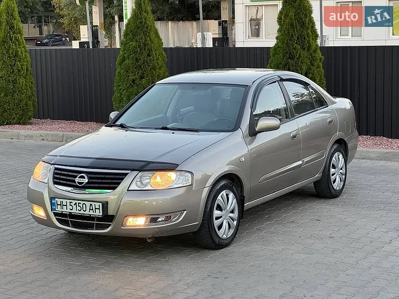 Nissan Almera
