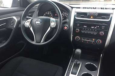 Седан Nissan Altima 2015 в Полтаве