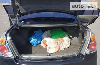 Седан Nissan Altima 2005 в 
