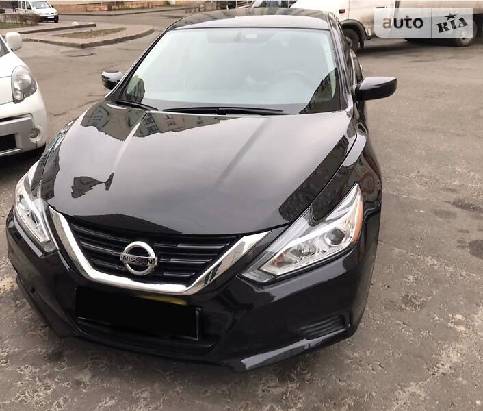 Седан Nissan Altima 2017 в Києві