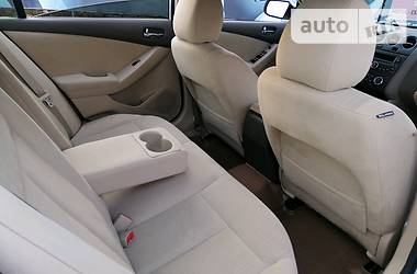 Седан Nissan Altima 2011 в 
