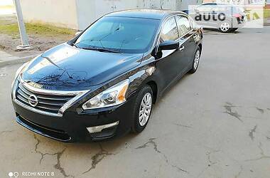 Седан Nissan Altima 2013 в 