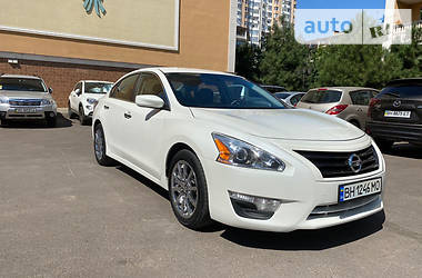 Седан Nissan Altima 2015 в Одессе