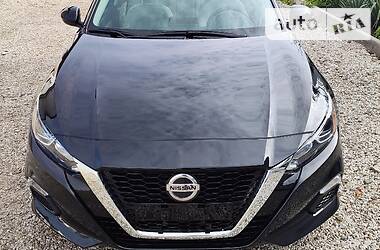 Седан Nissan Altima 2019 в Ивано-Франковске