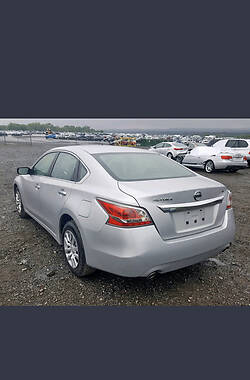 Седан Nissan Altima 2015 в Ивано-Франковске